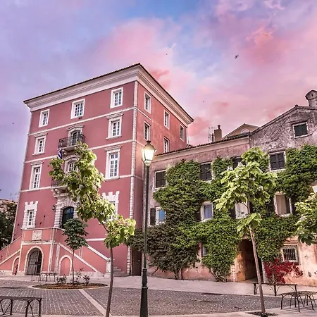 Stylish Old Town Apartman