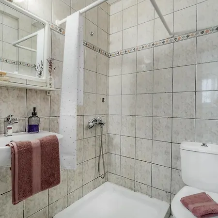 Stylish Old Town Apartman