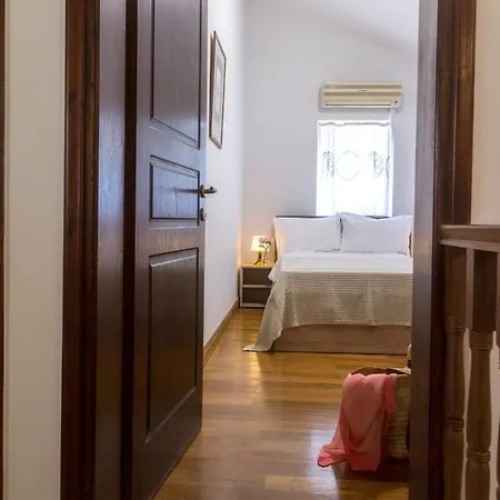 Stylish Old Town Apartman *